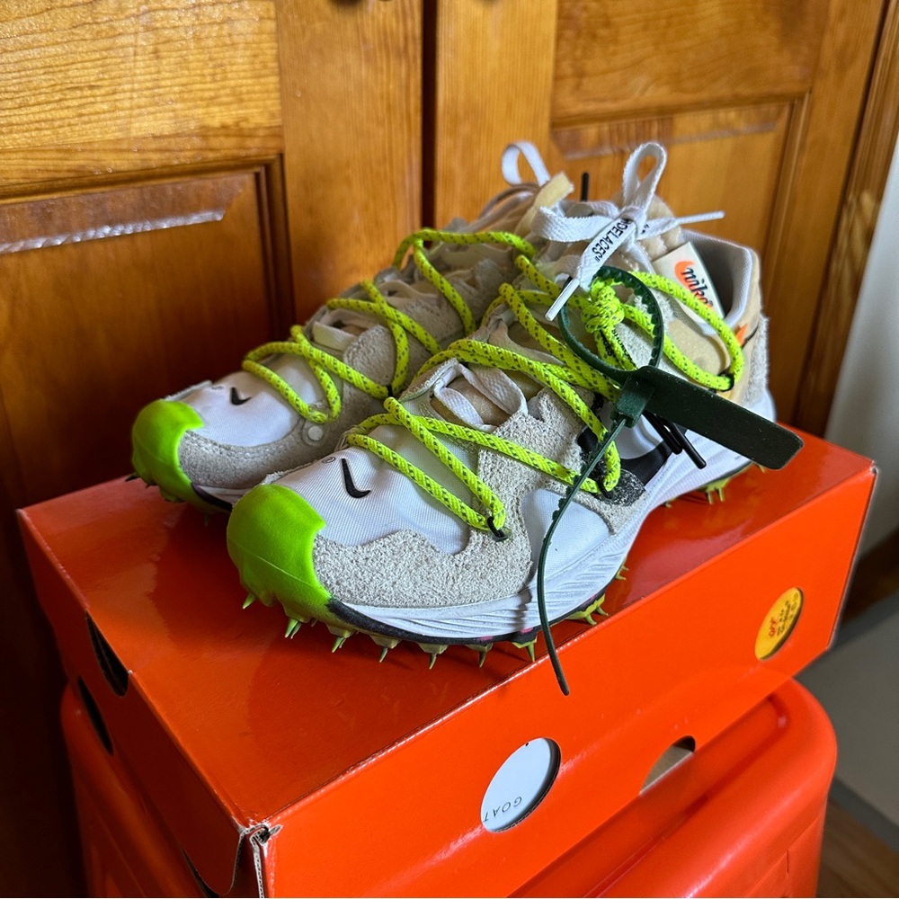 Nike Off White Zoom Terra Kiger 5 Women’s 8 / Men’s 6.5